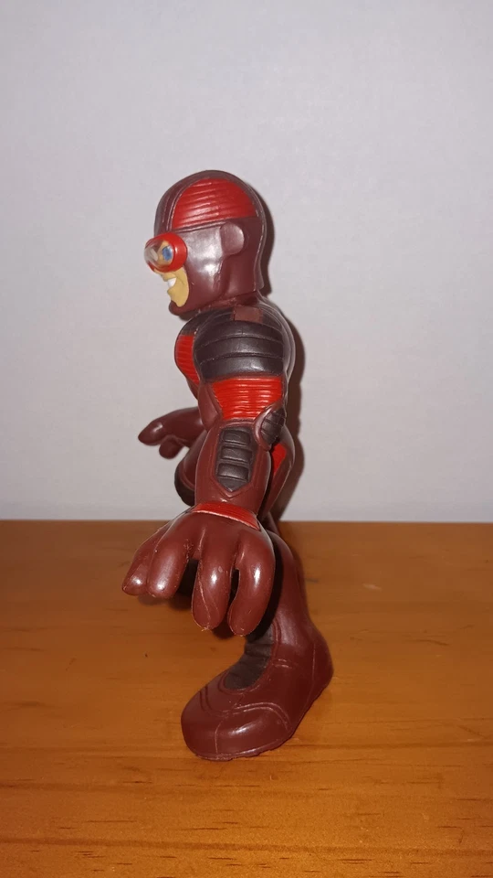 Impresionante figura de acción Marvel Super Hero Squad Giant Man  Foto 4 de 4