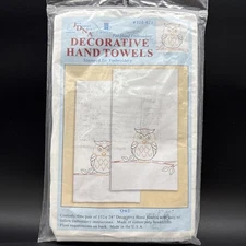 Jack Dempsey Owl Stamped Embroidery Kit Decorative Hand Towel Pair.
