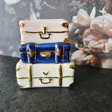 Kate Aspen Stacked Suitcase Ceramic Bud Vase Trinket Holder - 3" Excellent