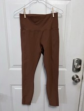 CALIA by Carrie Underwood  M Ribbed 7/8 Leggings Brown High Rise WAX32313