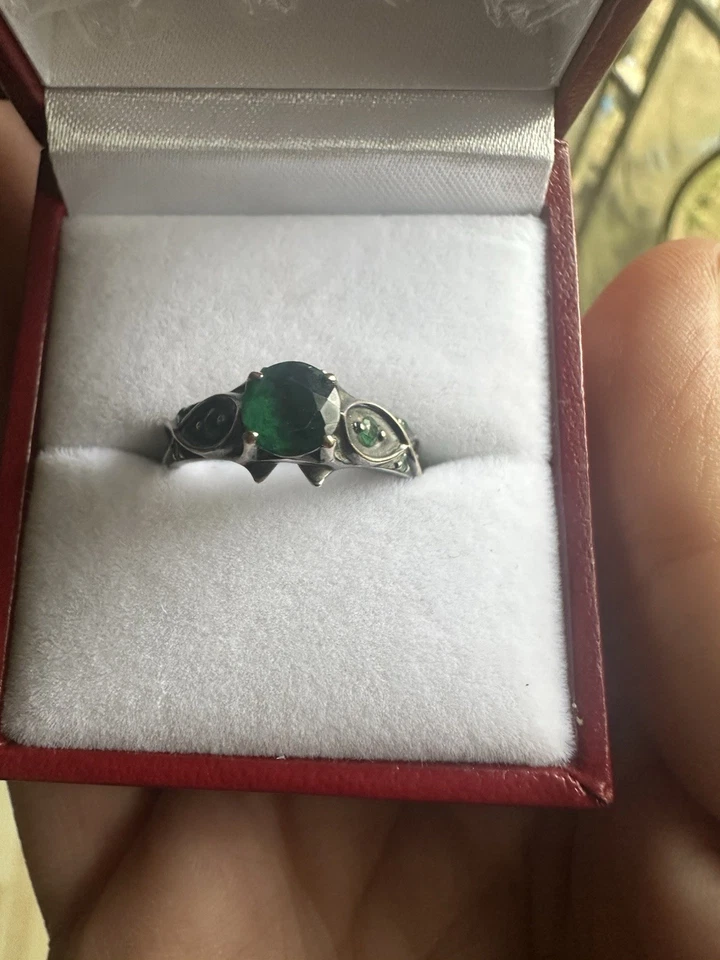 14k Black Gold Emerald Engagement Ring Celtic Used size 6 - Image 3 of 4