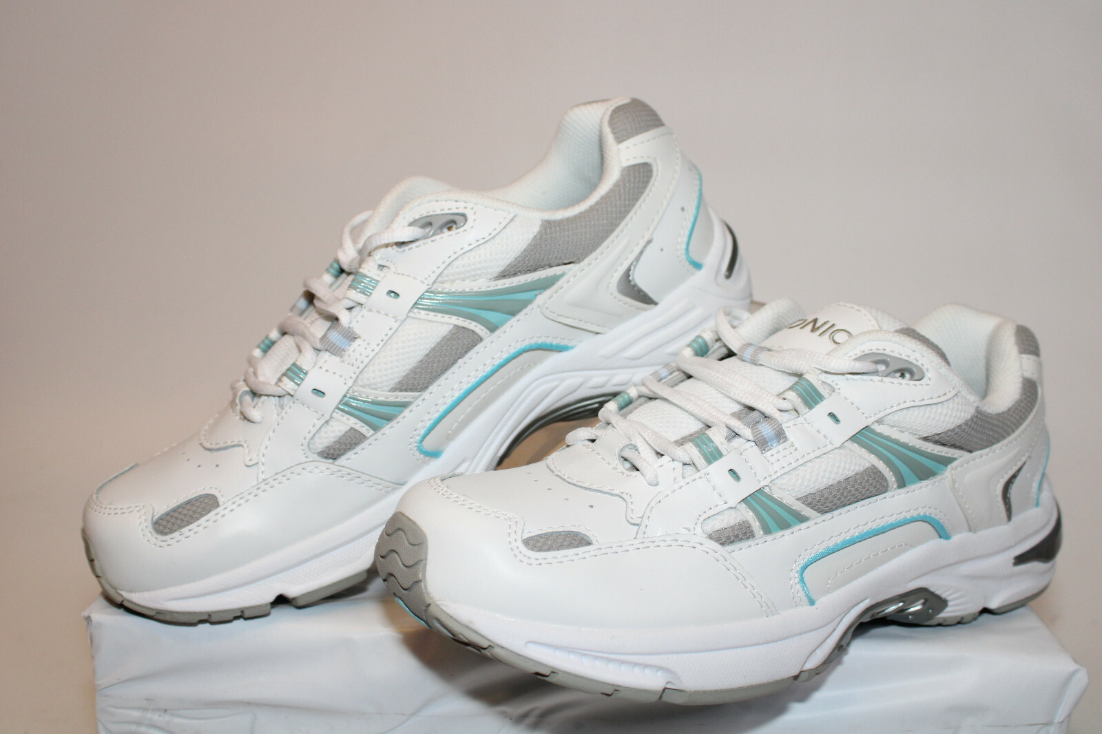 vionic running shoes