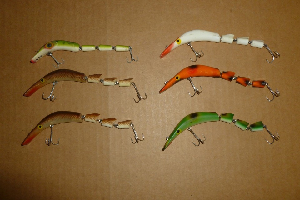 LOT OF BENO & OSTERS EELS TRIPLE JOINTED FISH LURES IN FROG, BROWN