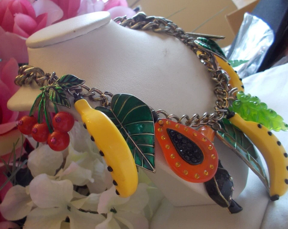 COLLAR BETSEY JOHNSON MUY RARO VINTAGE COLORIDO "RIO" MULTI ENCANTO DECLARACIÓN Foto 2 de 4