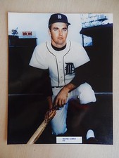 Wayne Comer Autographed 8
