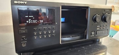 Sony CDP-CX300 MegaStorage 300 Disc CD Changer Player w/ Remote Tested Working