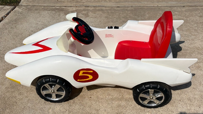 Speed Racer MACH 5, 6 volt WITH BOX electric ride on car new
