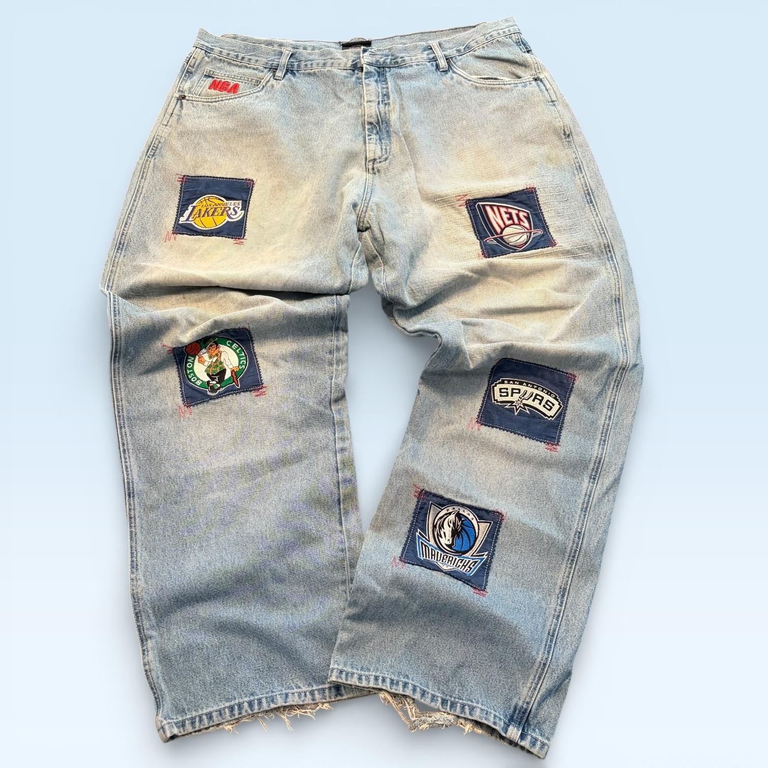 S 42 Blue Denim Multi Team Patch Distressed Lakers