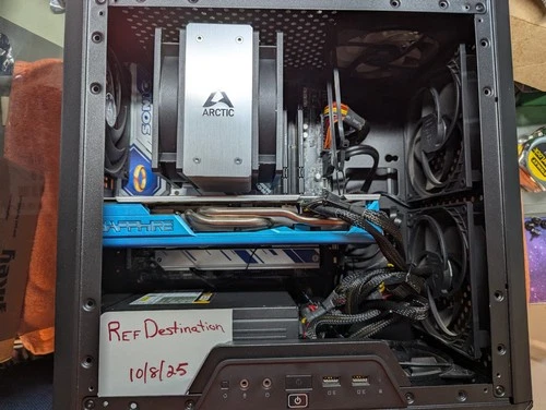 Intel Core i7-13700 CPU