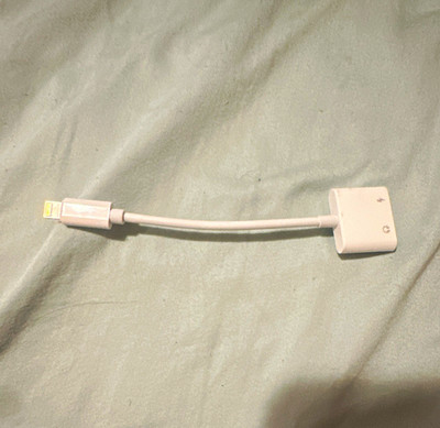 Apple Lightning to 3.5mm Headphone Jack Audio Adapter White MMX62AM/A