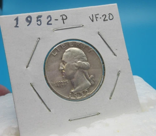 1952-P Washington 25 Cent Coin Quarter / 90% Silver / Very Fine Condition