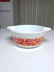 PYREX FRIENDSHIP RED BIRDS ROUND CASSEROLE  --  475-B   2 1/2 QT    NO LID