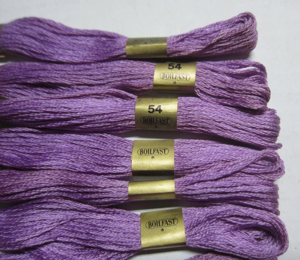 J. & P. Coats Vintage Boilfast Floss Mercerized Cotton 15 Skeins Violet & Rose - Image 4 of 4