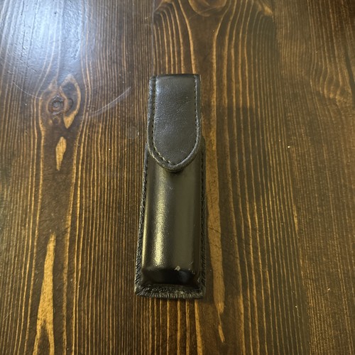 Safariland #38 Mace Holder Top Flap Plain Black Leather