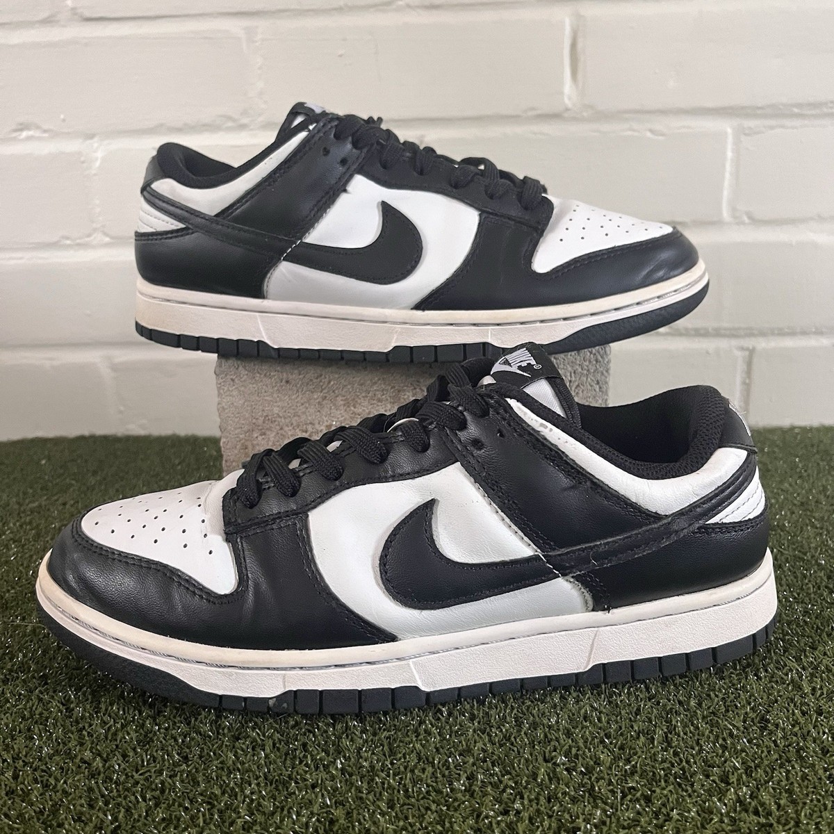 Nike Dunk Low Retro Panda Womens Size 9 Sneakers Black White  display picture 1