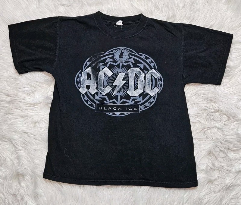 AC/DC Black Ice Y2K 2008 Band Tour T-Shirt Black Faded Size Medium 