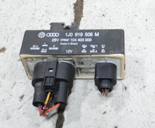 VW Fox 5Z Bj 2005 1,2 BMD 40KW Lüfter Steuergerät Kühler 1J0919506M #129857-H075