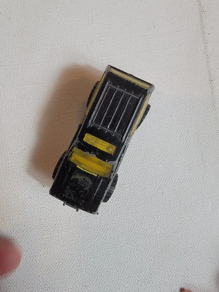 Blazer 4x4 negro vintage de coche de juguete fundido a presión Hot Wheels Mattel 1983 Foto 2 de 4