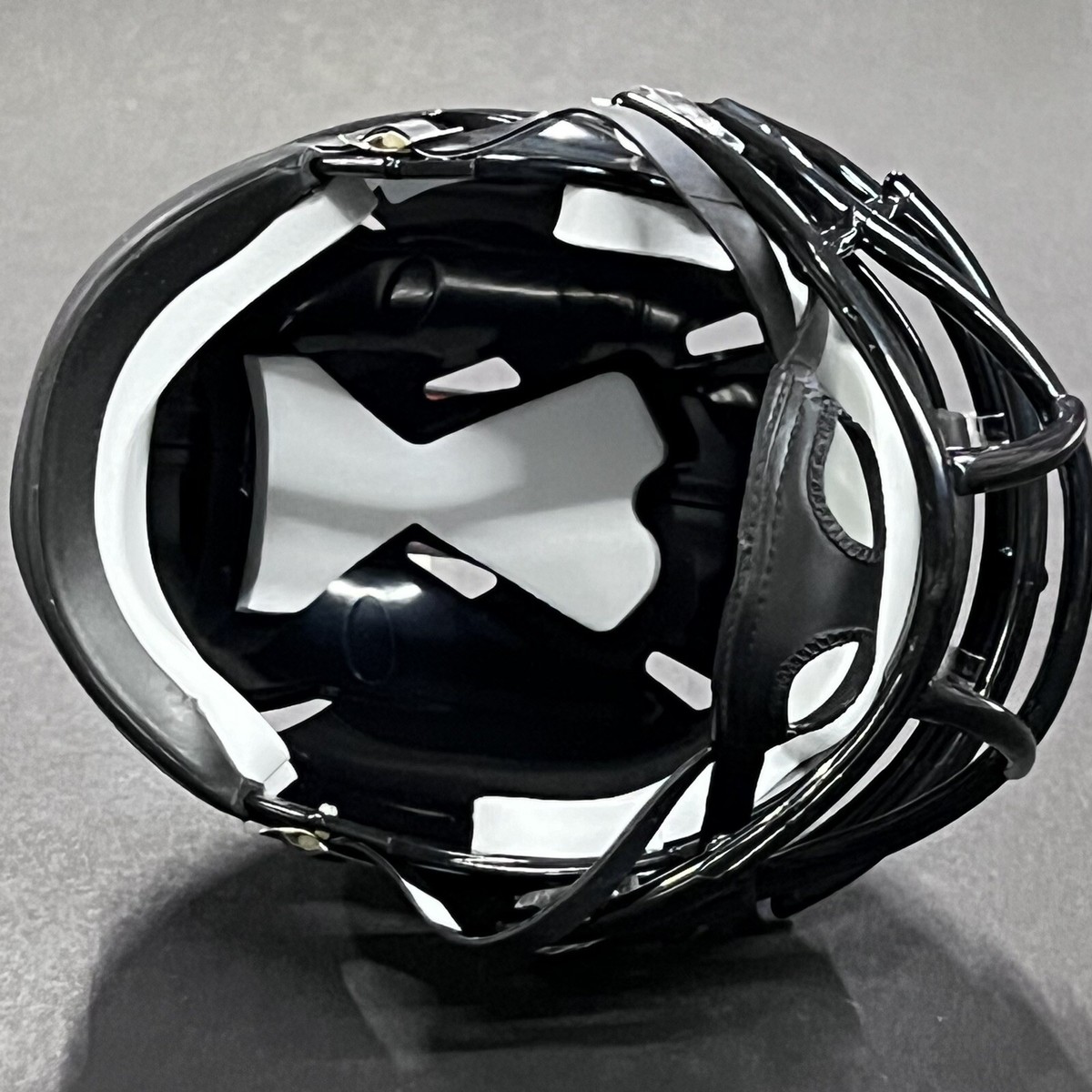 Mini Casco Riddell Florida Gators Ncaa Mini Casco Riddell Florida Gators - Licenza NCAA, Taglia 3 5/8, Nuovo, Collezione O Regalo Riddell Revolution Speed Mini Helmet - Foto 6