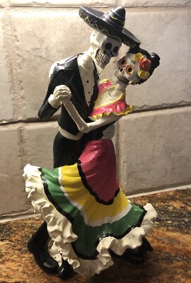 Design Toscano Day Of The Dead Dancing Skeletons