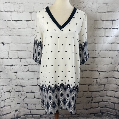 RSVP Dress Womens Size Medium Casual Geometric Print V Neck Black White