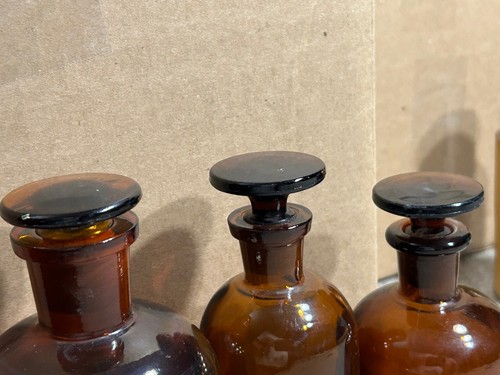 Lot of 3 - Large 6 - 8" Vintage Brown Glass Apothecary Jar Amber Bottle Chemist - Picture 7 of 15