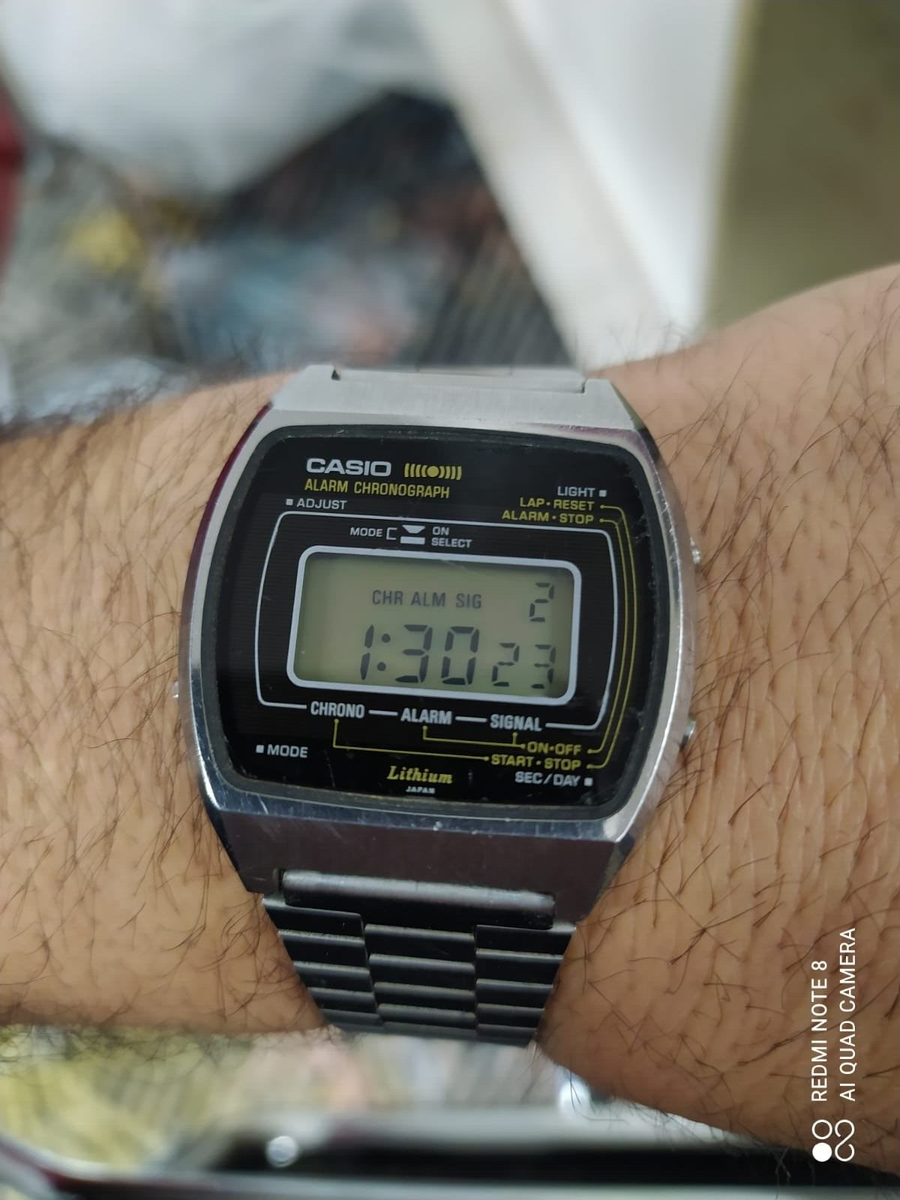 Rear Vintage Casio 83QS-41 LCD Digital Chronograph Men's JAPAN
