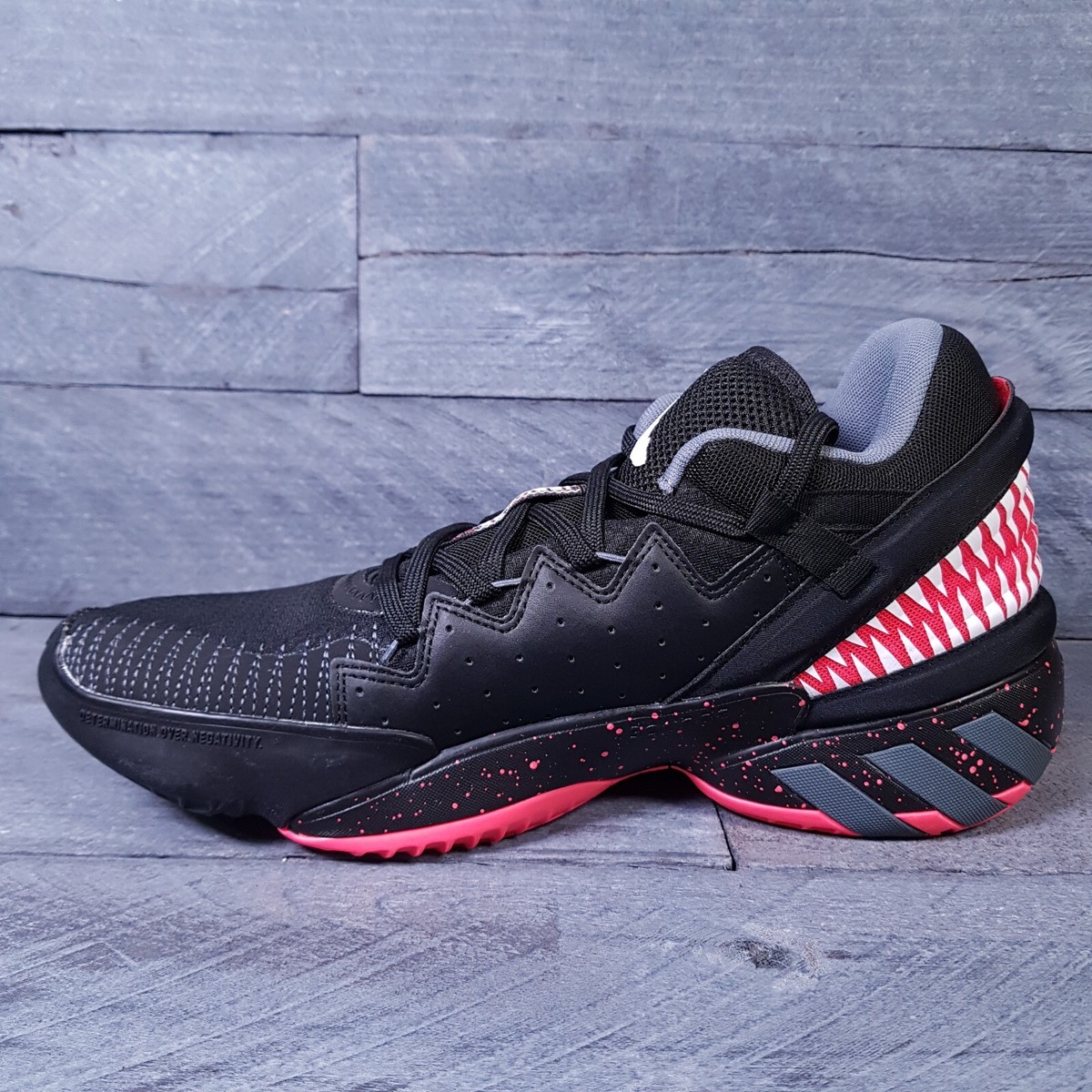 ADIDAS Donovan Mitchell Issue Marvel Venom Basketball