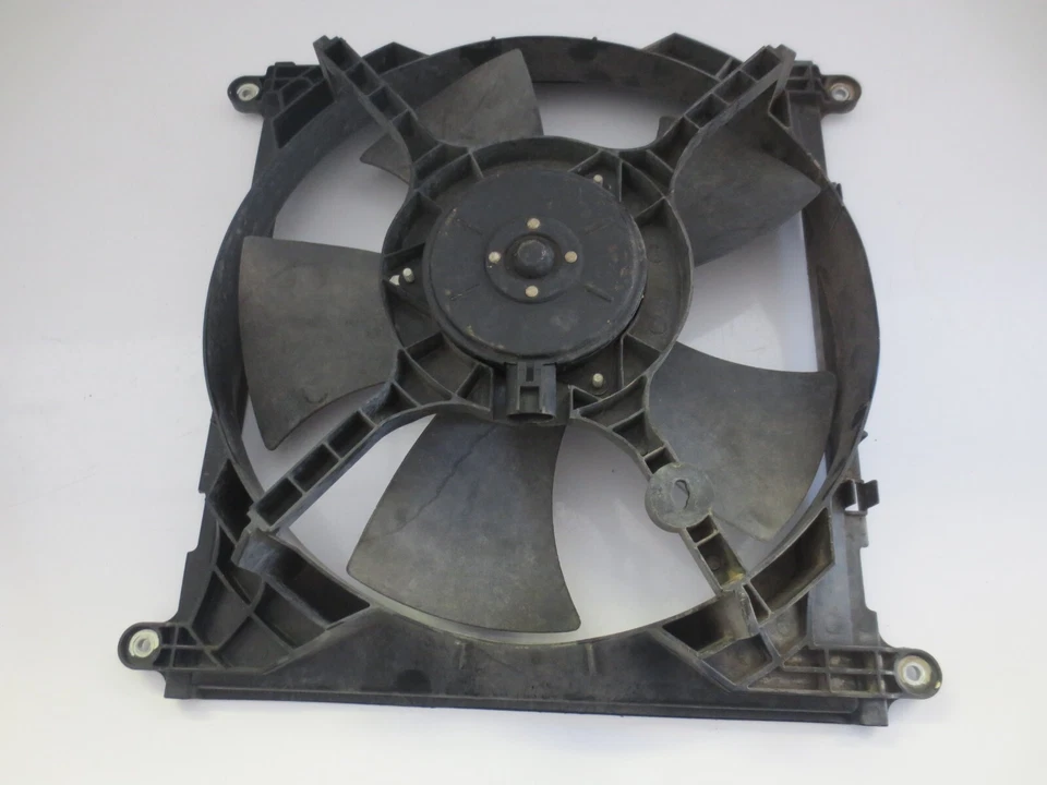 2014 Kubota RTV X900 X 900 conjunto de ventilador de refrigeração elétrico usado OEM - Imagem 3 de 3