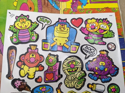 Set da gioco vintage 1987 Amable Monsters Colorforms completo Fair Cond - Foto 7 di 12