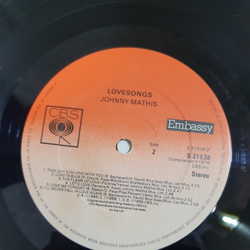 vintage Johnny Mathis "Love Songs" Vinyl LP Album (1976) CBS - Picture 4 of 9