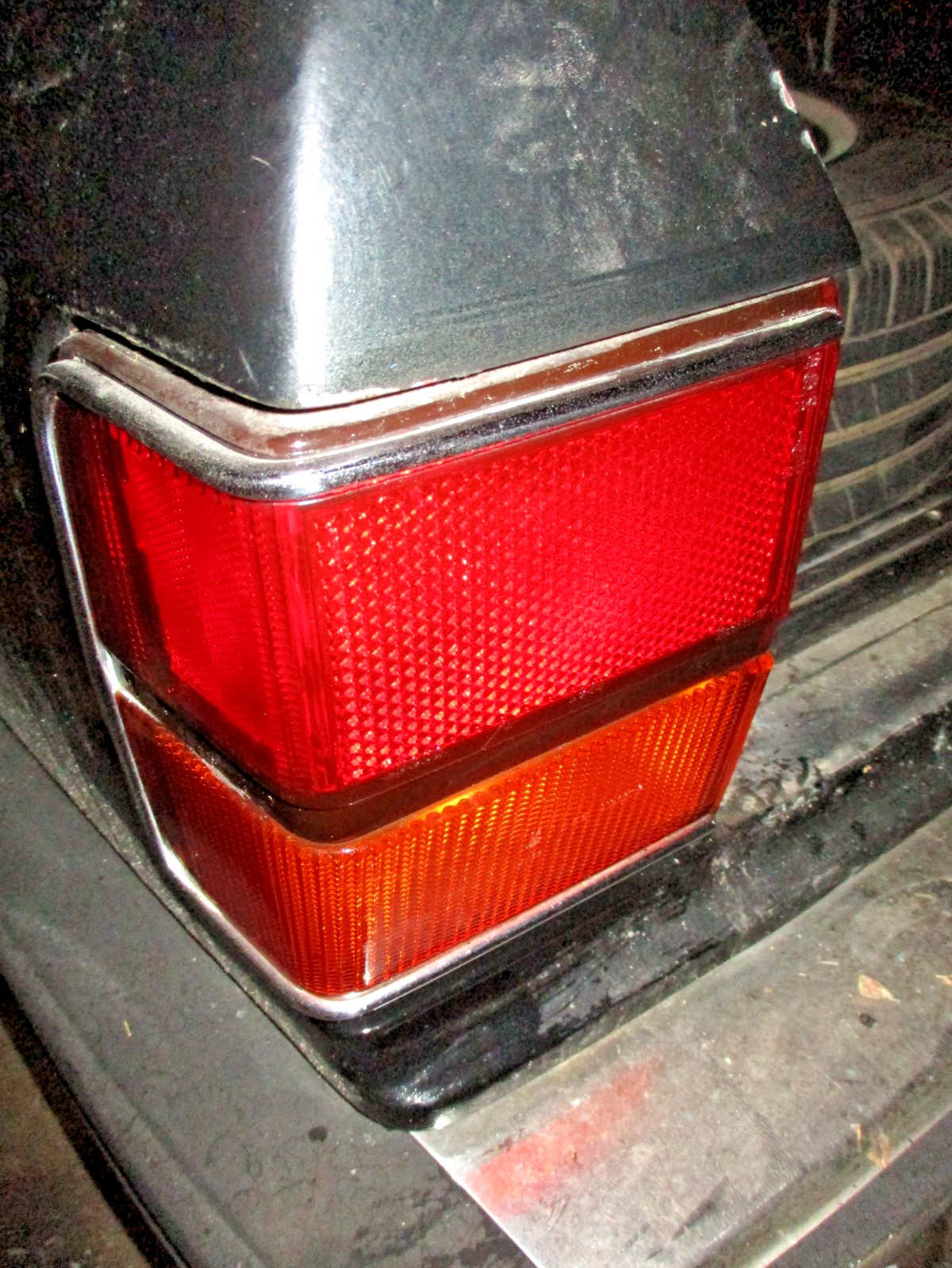 Rolls Royce Silver Spur Spirit Bentley Tail Lamp Taillight Left Rear 1981-1988
