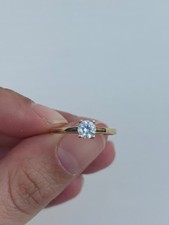 anello d'oro 18k peso 2.1 Color oro come nuovo mai usato 