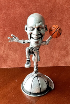 1998 Michael Jordan 4” Miniature Plastic Basketball Statue by NBA  Properties
