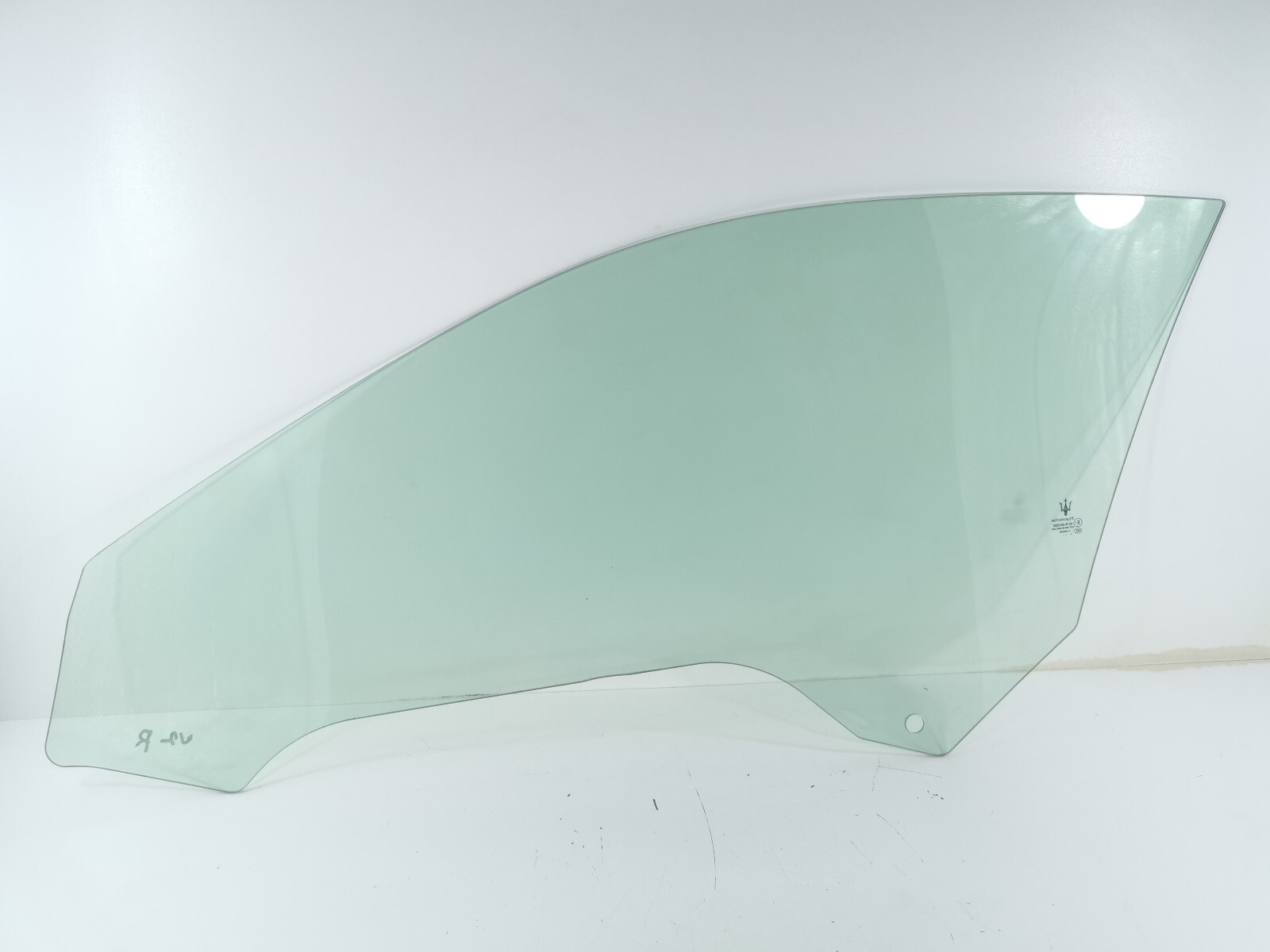 08-19 Maserati GranTurismo M145 Door Window Glass Front Right Passenger Side OEM