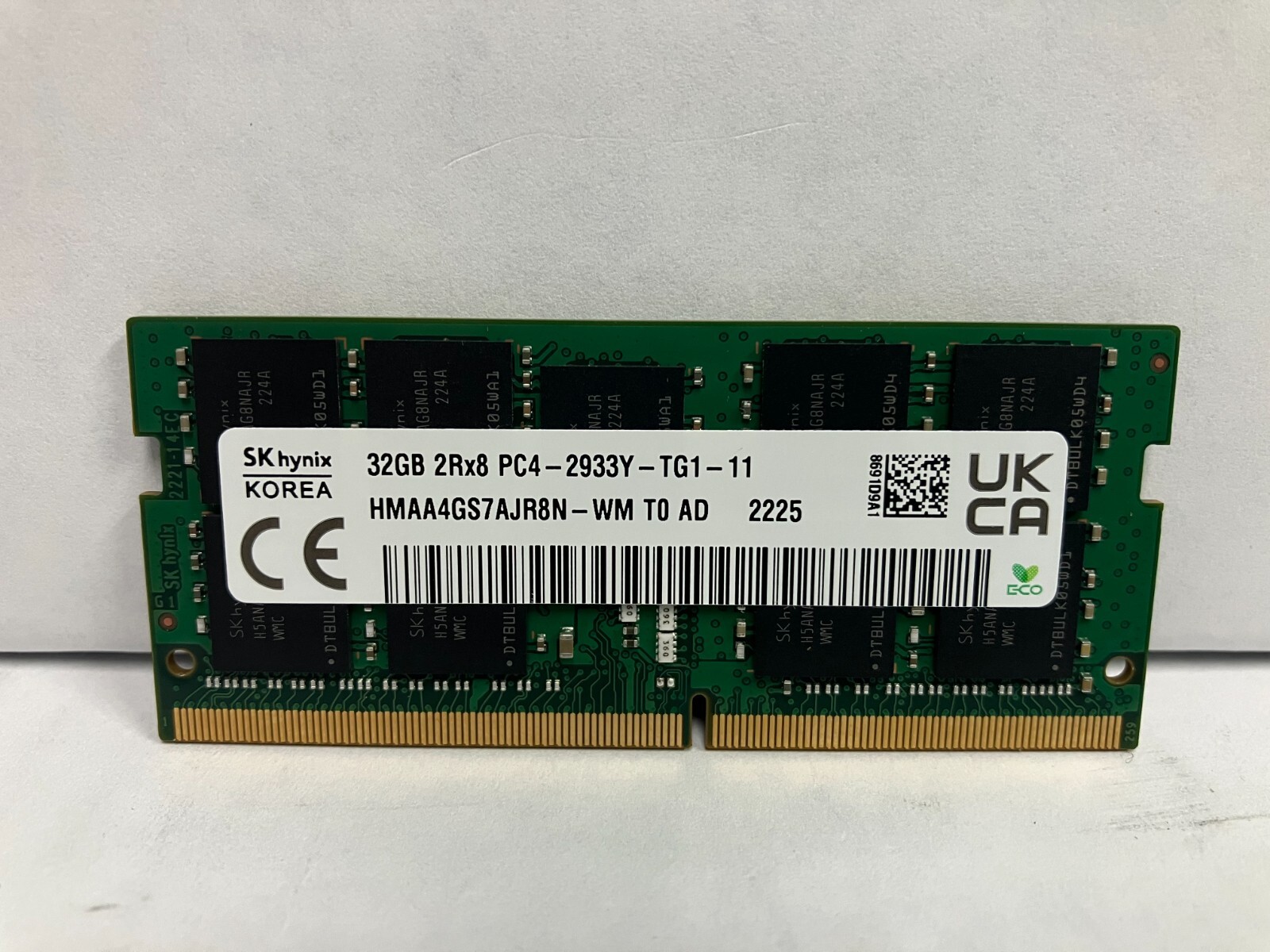 HPe P23690-001 32GB PC4-2933Y 2Rx8 SODIMM Module P18940-EA1 P22156 