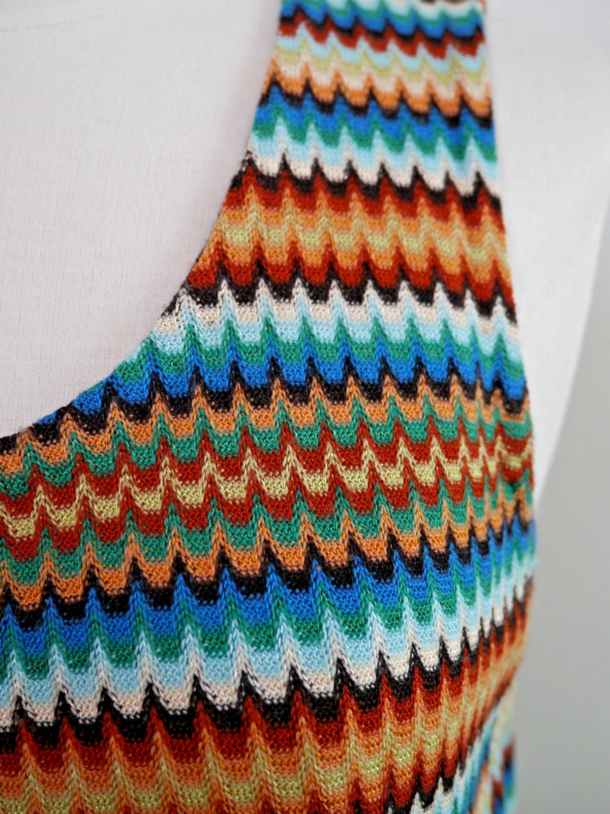 MISSONI Orange Label multi-colored wave knit tank… - image 3