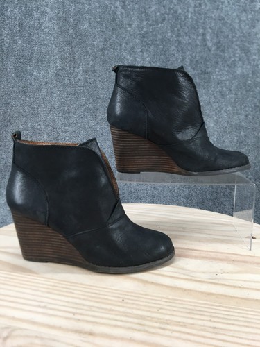 Lucky Brand Stiefel Damen 8 M Yinan Keilabsatz Stiefelette schwarz Leder zum Überziehen