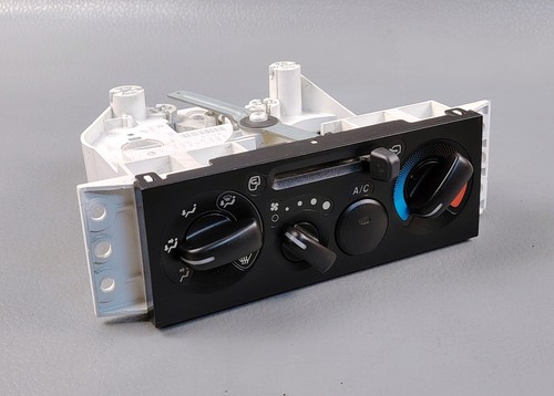 PANEL AC ISUZU NPR 2011 2020 AC Heater Climate Controller Panel Switch Unit Used - Picture 10 of 16