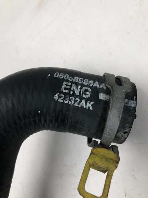 Manguera de entrada de radiador Chrysler Sebring Dodge Avenger 2007-2010 OEM Mopar 5058995AA Foto 2 de 4