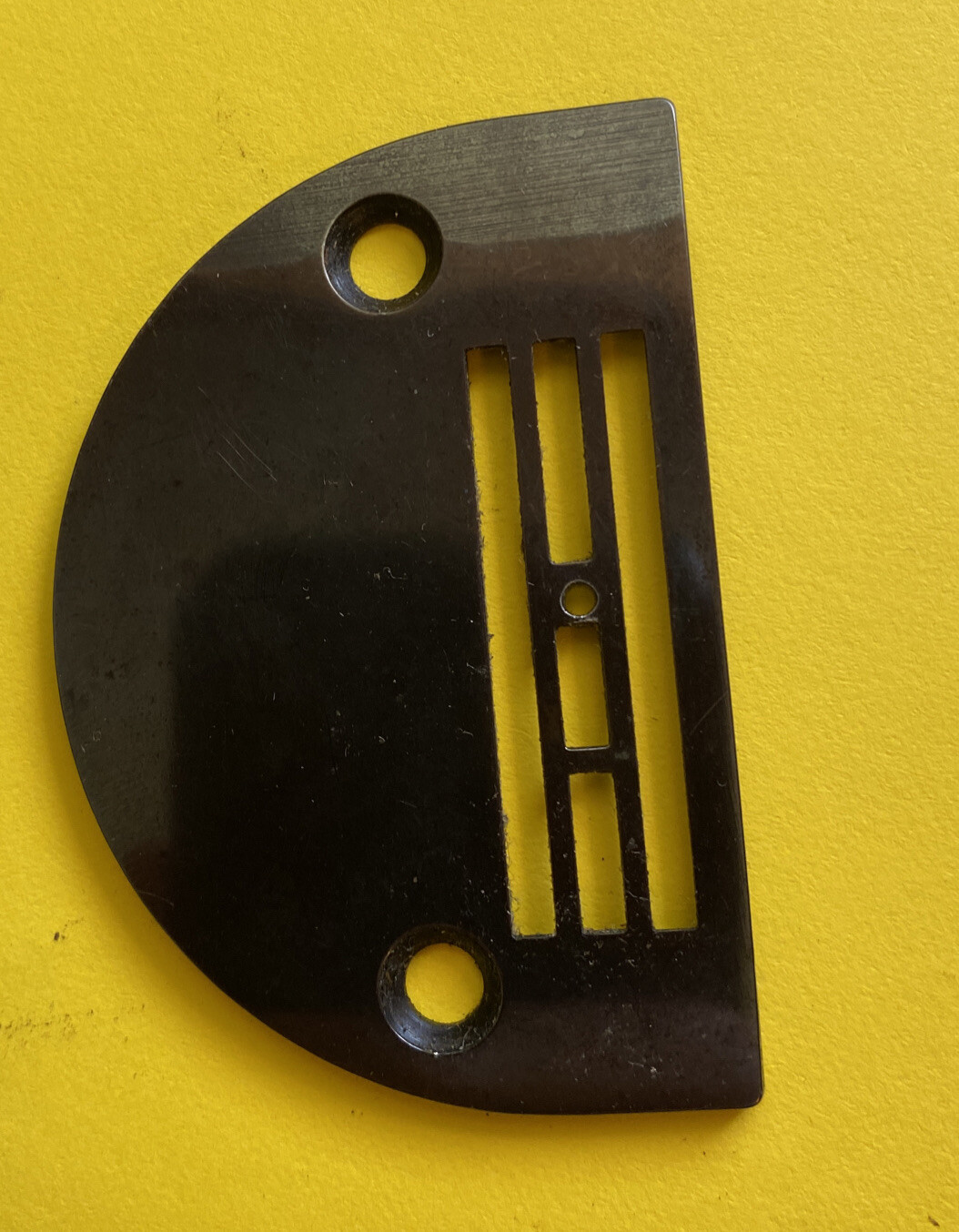 *USED* 147320SINGERTHROAT PLATEFOR SEWING MACHINES* eBay