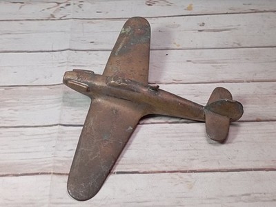 WW2 Ära Grabenkunst RAF Falke Hurrikan alt Bronze Messing Flugzeug Schreibtisch Briefbeschwerer