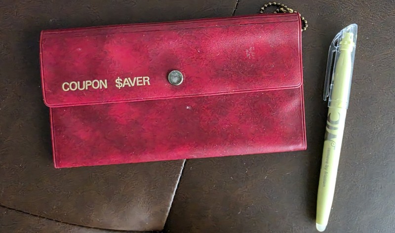 Vintage 1970s/1980s COUPON SAVER Organizer  Grocery Coupon Holder