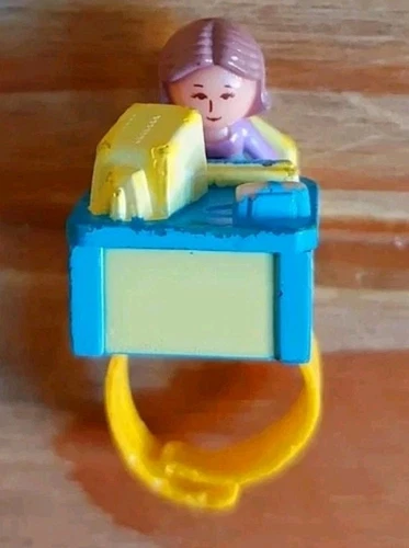 Vintage Polly Pocket Pixie's Homework Ring 1989. 99% Complete.