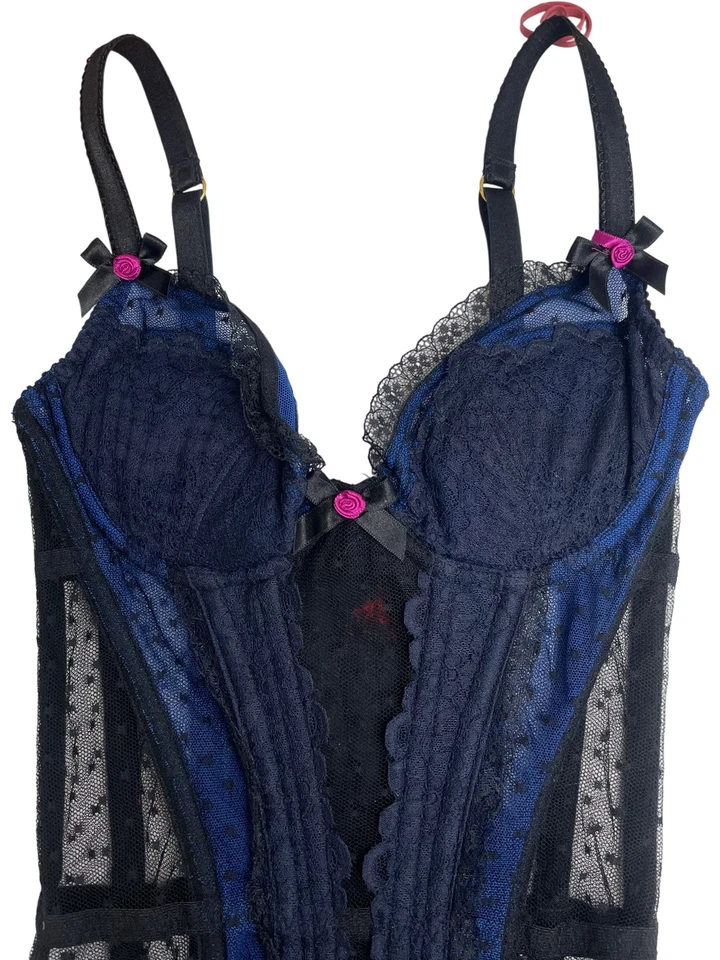 Corsé de encaje negro azul Agent Provocateur detalles florales a lunares - talla 32C Foto 2 de 4