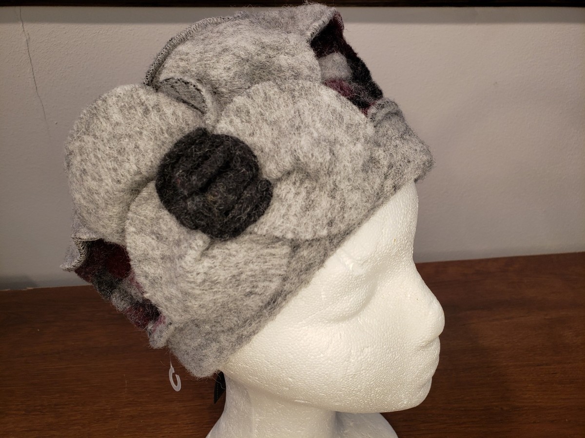NWT Lafenice fine hats wool cap with flowers made in Italy Italy wool mix light hat with flowers | Mercari main image 3
