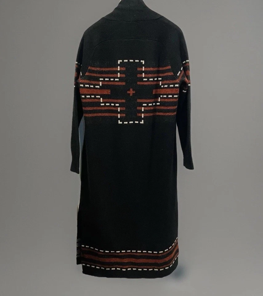 Pendleton Women’s Size Small Long Black Lambs Wool Sweater - Image 3 of 3