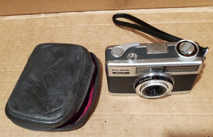 年度末価格！　Fujica compact deluxe ＋ 付属品 12］ FUJICA COMPACT | 子安栄信のカメラ箱