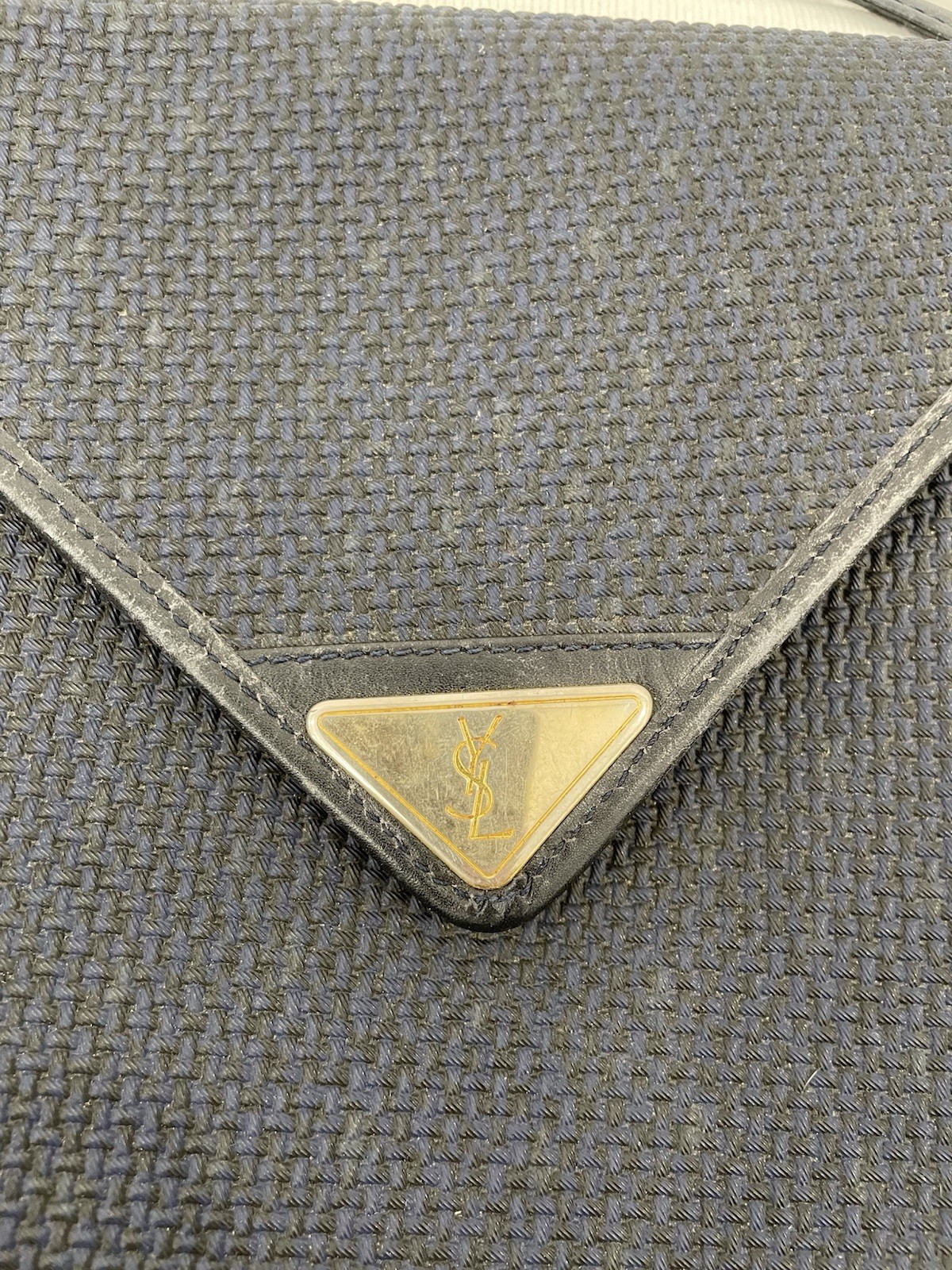 H30# Borsa a tracolla vintage YSL Yves Saint Laurent tela nera logo triangolo Francia