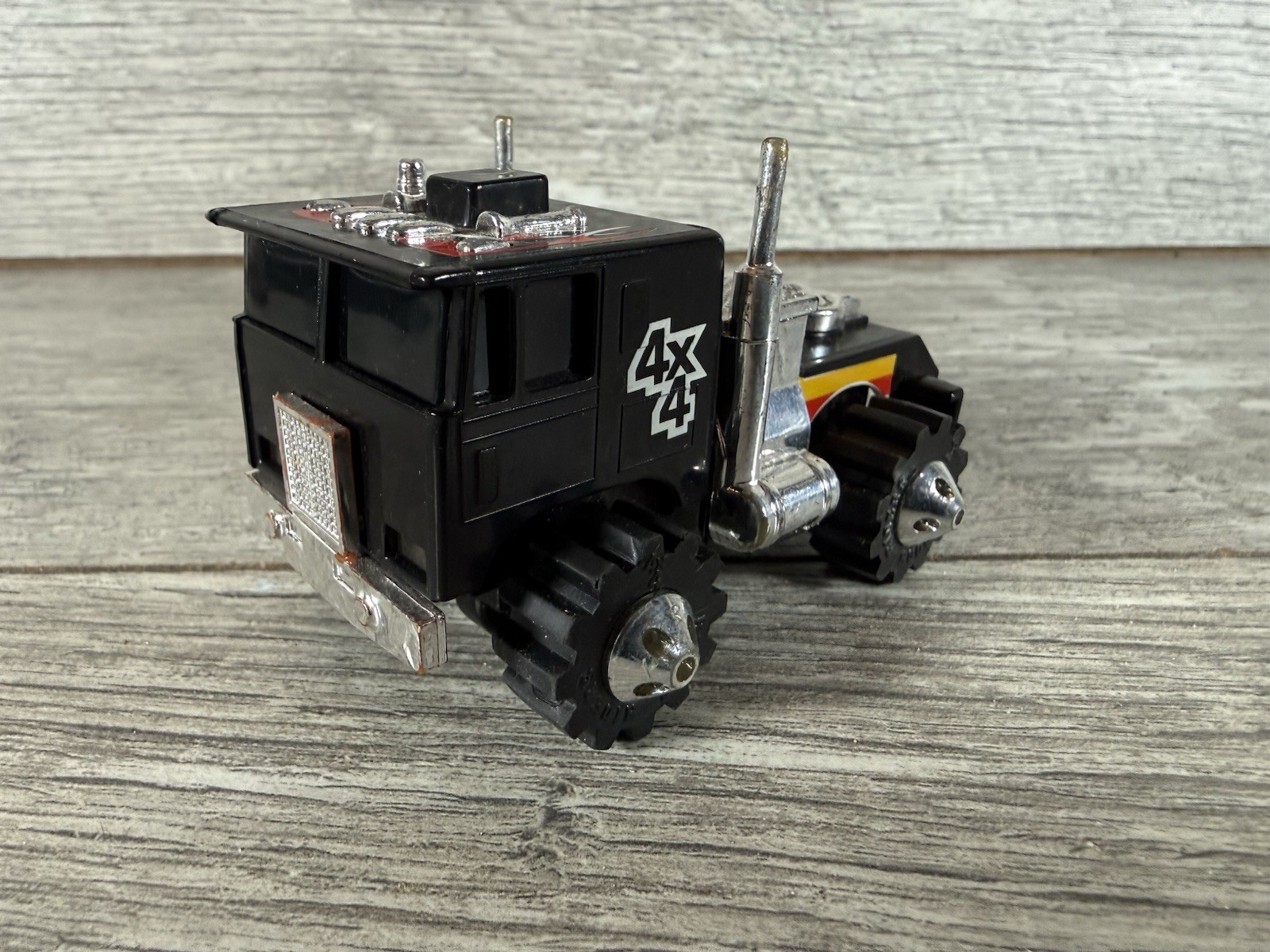 VTG 80s LJN Rough Riders 4x4 Semi Truck Tractor Black Lights & Motor Work